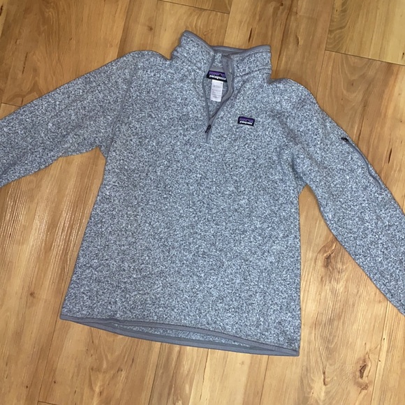 Women’s Patagonia Better Sweater 1/4 zip - Picture 3 of 3